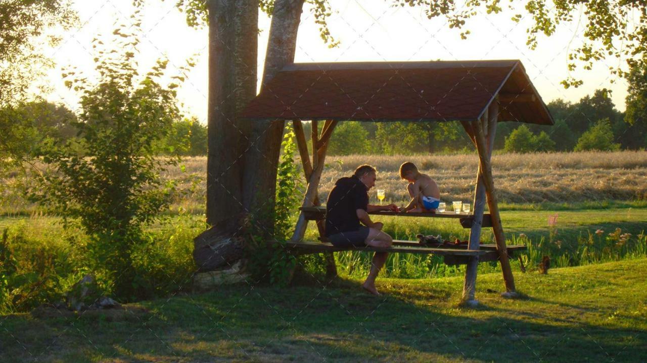 Janischs Fewo Im Spreewald, Terrasse, Grosser Garten Und Blick Inklusive Unterspreewald Exterior photo